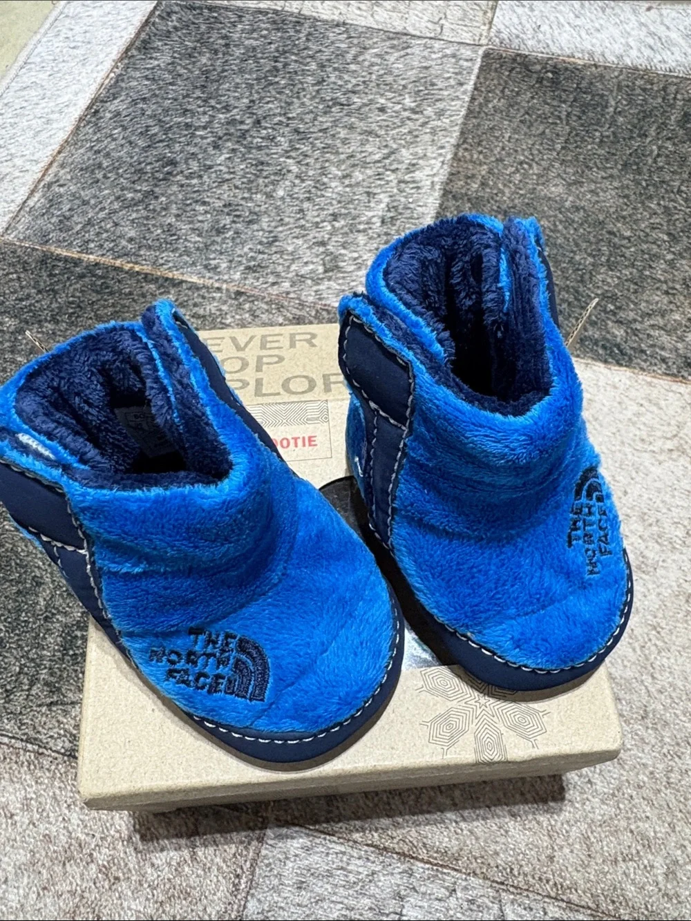 New  the Northface blue infant booties shoes